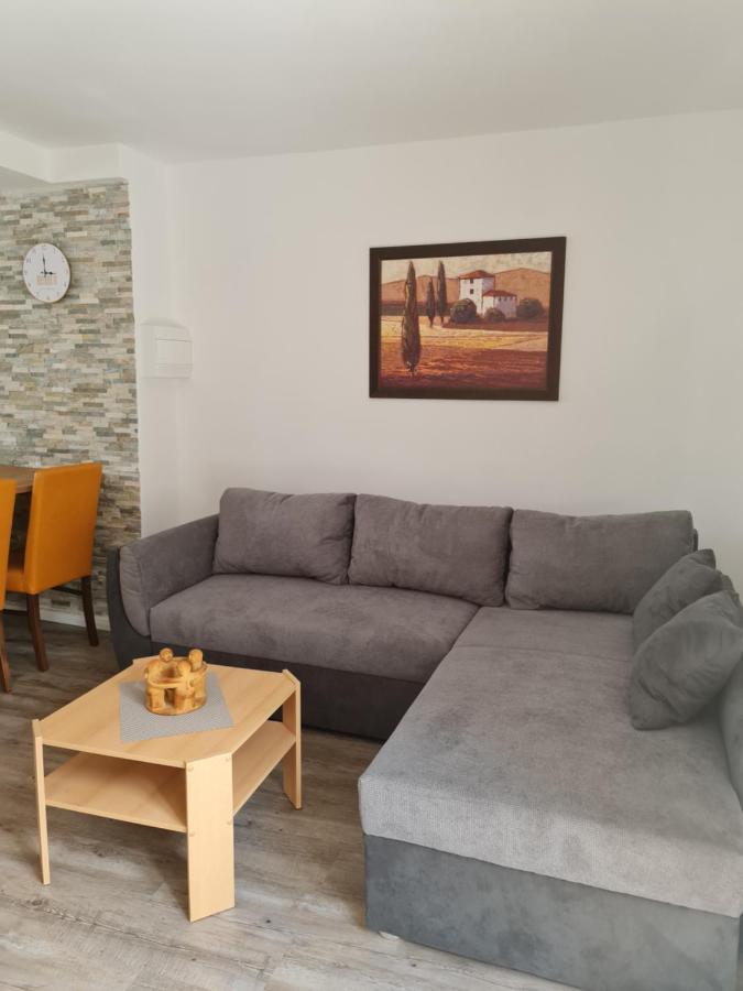 Ferienwohnung Trifkovic 3 Emden Bagian luar foto